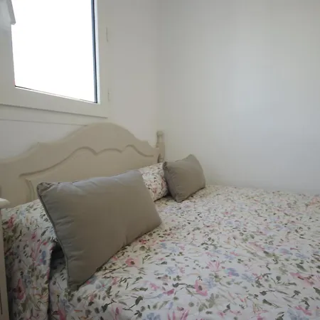 Livingtarifa Calima Апартаменты *